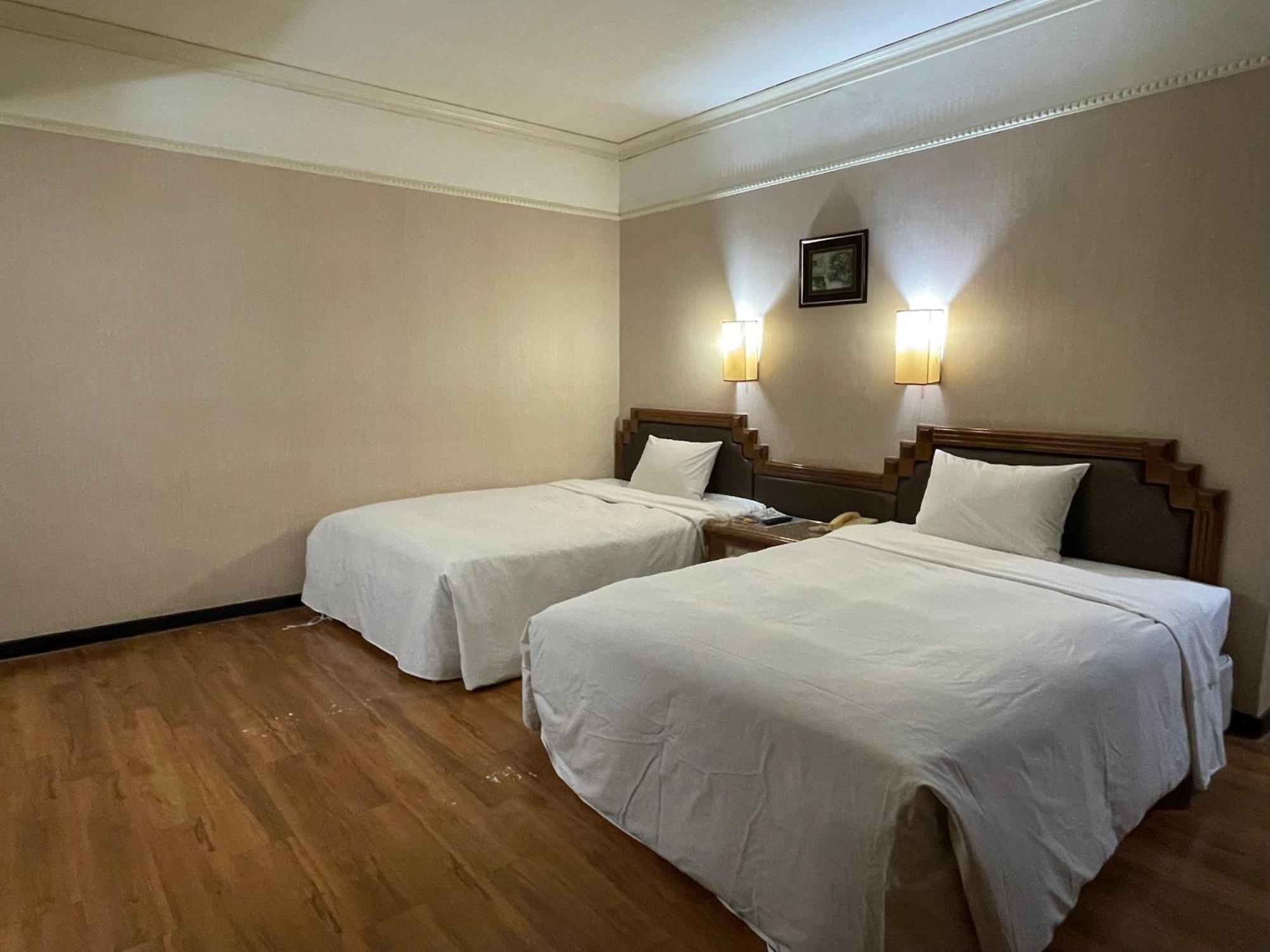 Tapeng Bay Holiday Hotel Donggang Exterior photo